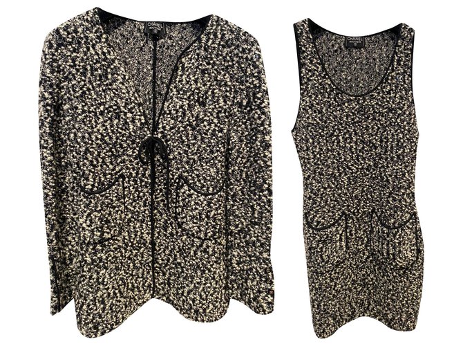 Chanel Skirt suit Black White Wool  ref.270174