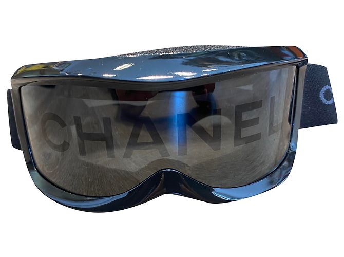 Chanel Gafas de sol Negro Plástico