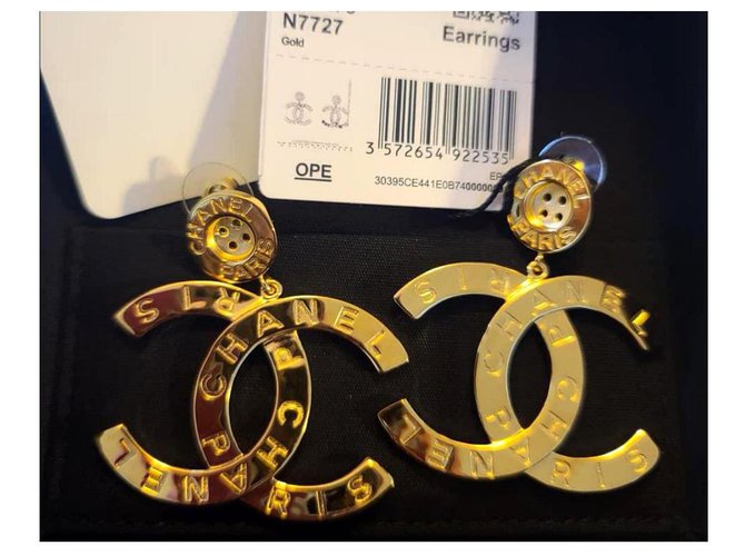 Boucles d'oreilles en or Chanel Paris CC Métal Bijouterie dorée  ref.270208