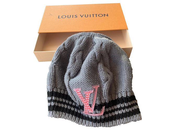 Pirate Conceited Post-impressionism Louis Vuitton Hats Grey Wool ref.270312 - Joli Closet