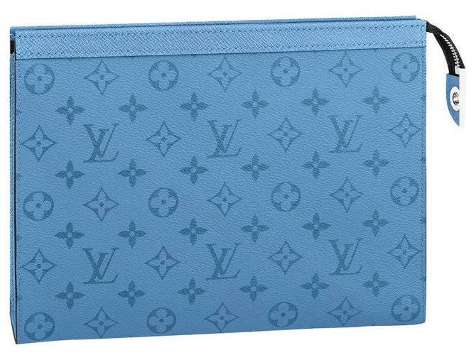 Louis Vuitton LV Pochette Voyage MM Blu Pelle  ref.270353