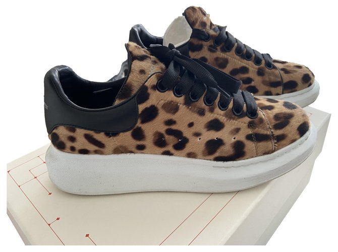 Alexander Mcqueen Sneakers Leopard print Leather  ref.270485