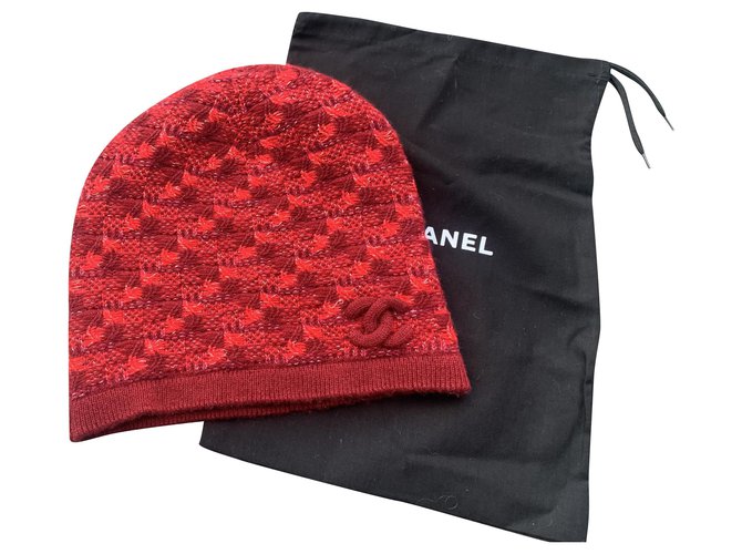 Chanel Chapeaux Cachemire Rouge  ref.270489