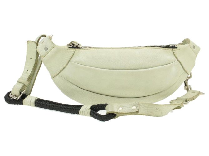 PRADA Leather Shoulder Bag White Auth yk108  ref.271421