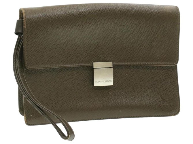 Louis Vuitton Selenga Clutch 357583