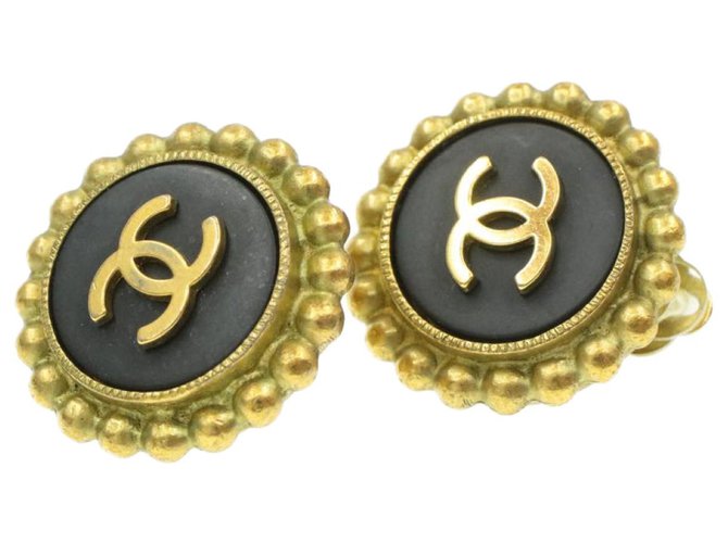 CHANEL Clip on Earring Black Gold Tone CC Auth br162 Golden Metal  ref.271540