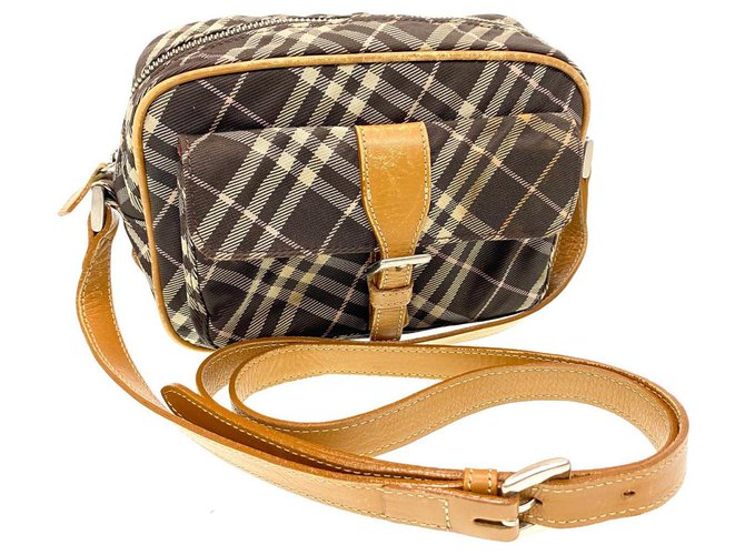 bolsa lots of pockets
