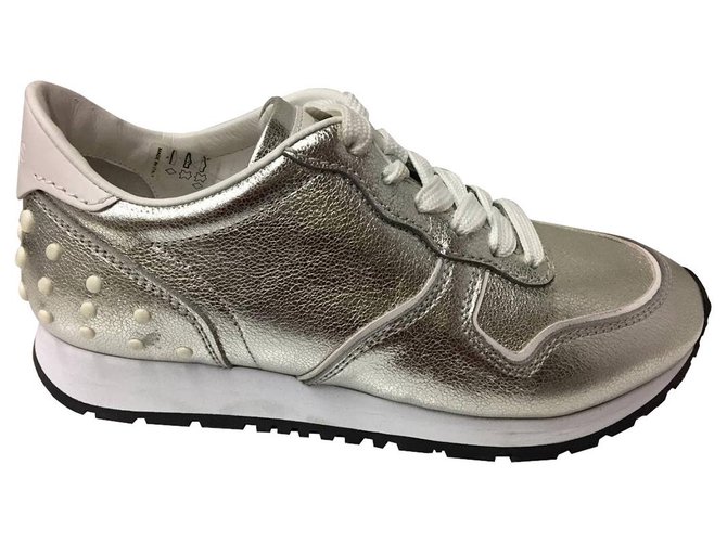 Tod's Sneakers Silvery Leather  ref.272295