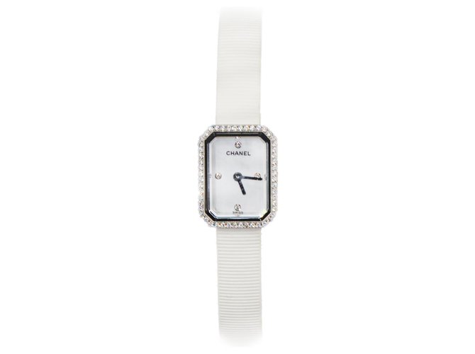 Chanel Relojes finos Blanco Cuero  ref.272602