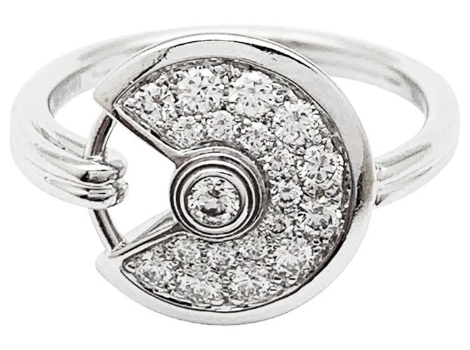 Bague Cartier "Amulette" or blanc et diamants  ref.272618