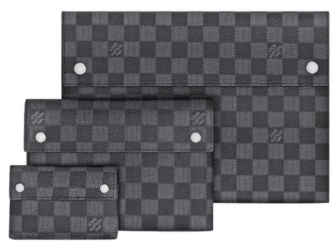 Louis Vuitton LV Alpha pochette trio Grey Leather  ref.272764