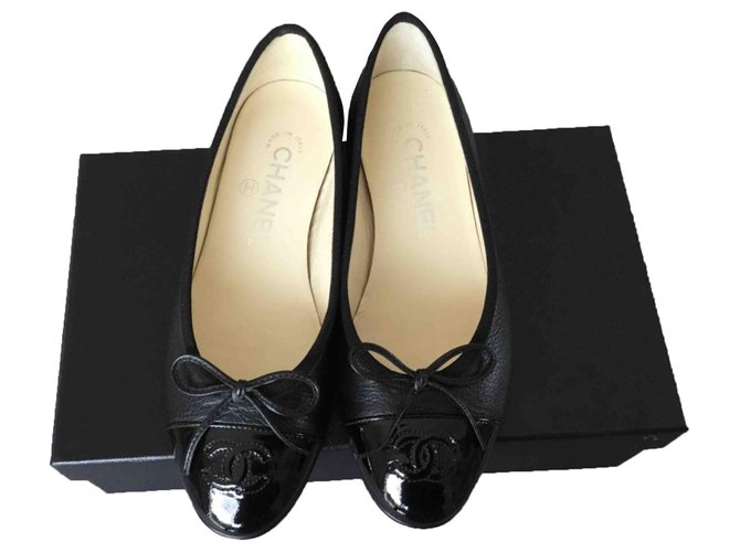 Superb new Chanel ballerinas Black Leather  ref.273021