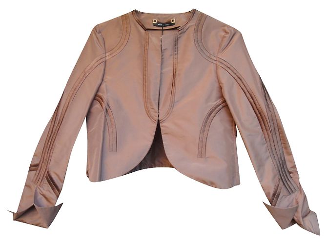 Gucci t jacket 34 new condition with defect Light brown