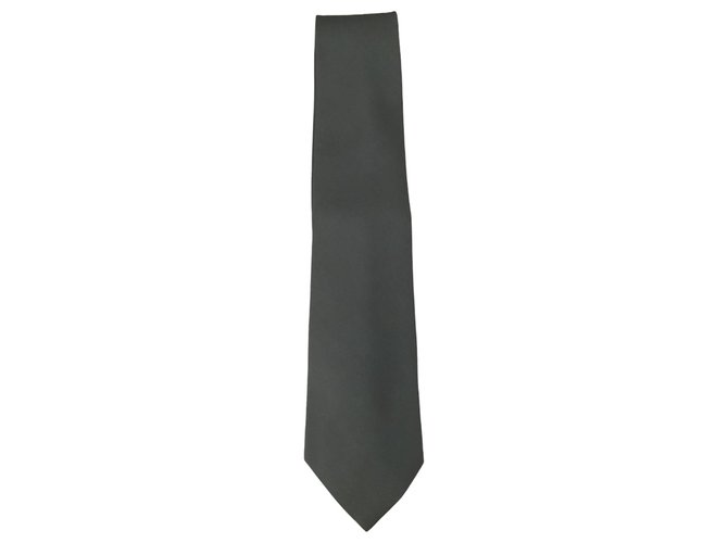 Hermès Gray Tie Grey Silk  ref.273843