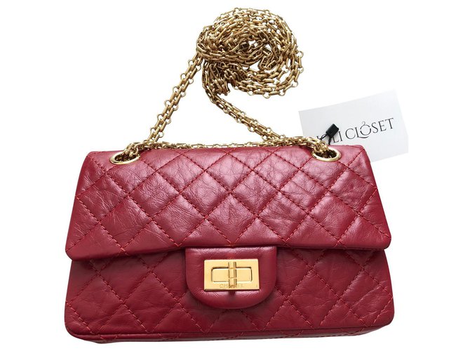 Reedição da Chanel 2.55 Mini saco, vermelho e ouro brilhante hw Couro  ref.273299