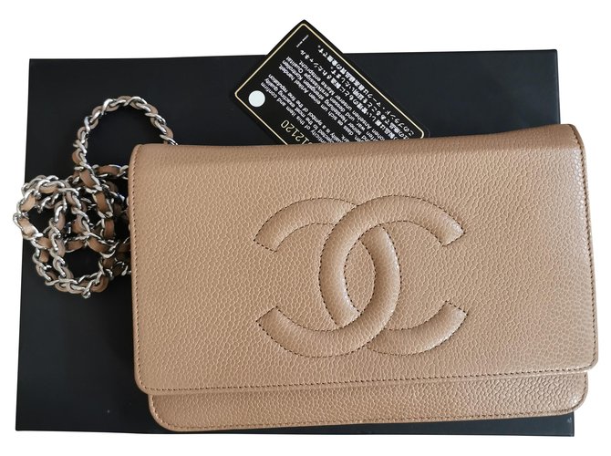 Wallet On Chain Chanel Carteira na corrente Bege Couro  ref.273340