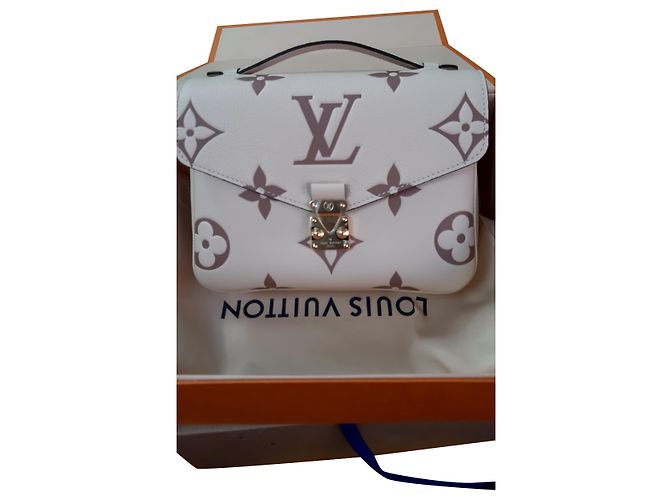 Metis Louis Vuitton Clutch-Taschen Creme