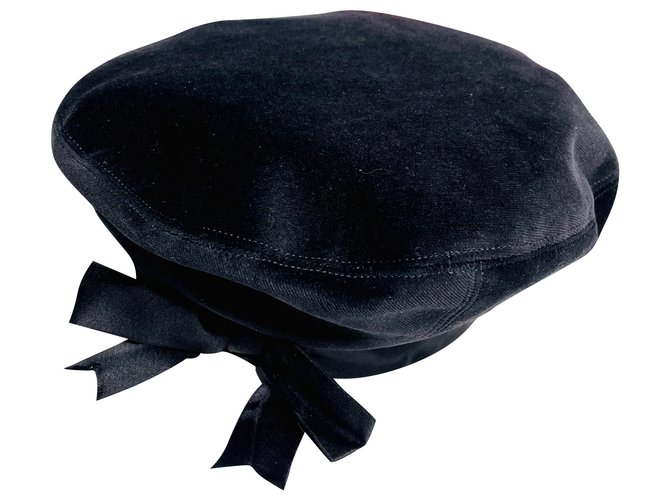 Chanel beret Black Silk Velvet  ref.273961