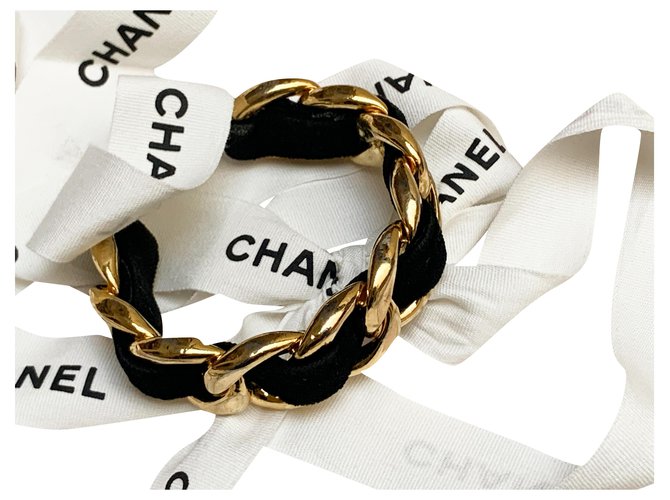 Chanel Chain and velvet bracelet Gold hardware Metal  ref.274873