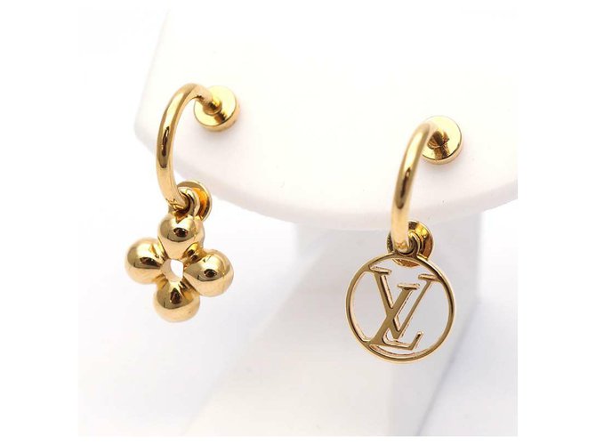 Authenticated Used Louis Vuitton Bookle Dreille Blooming M64859 LV Circle  Flower Brand Accessories Earrings Women's 