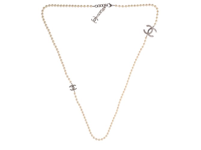 Collar largo Chanel con perlas y cristales de fantasía Hardware de plata  ref.274948