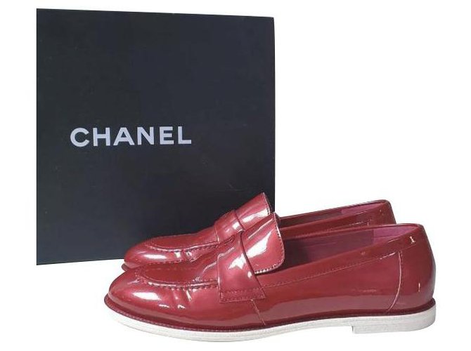Chanel CC Logo Red Patent Leather Loafers Shoes Sz 38