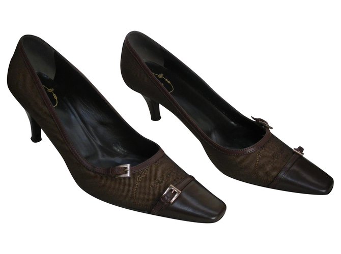 Prada Heels Brown Cloth  ref.275239