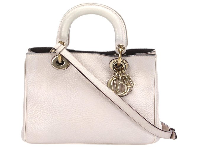 Bolso satchel Dior de piel blanca Diorissimo Blanco Cuero Becerro  ref.275315