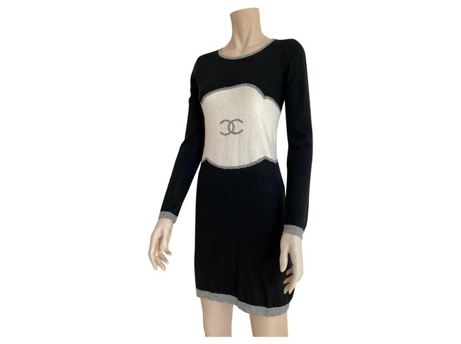 Vestido de manga comprida com logotipo da Chanel bodycon Preto Lã  ref.276244