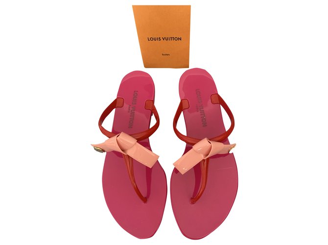 Louis Vuitton Maultiere Pink Gummi  ref.276514