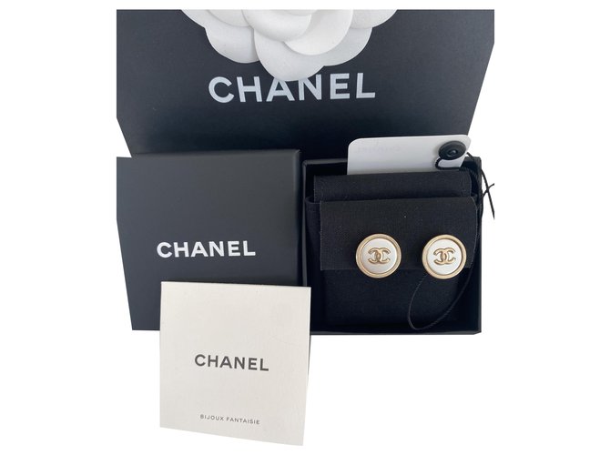 Brincos novos da Chanel Gold hardware  ref.276569