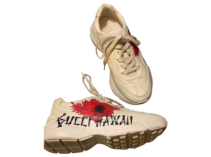 Gucci Rhyton Sneaker aus Leder eggshell Aus weiß