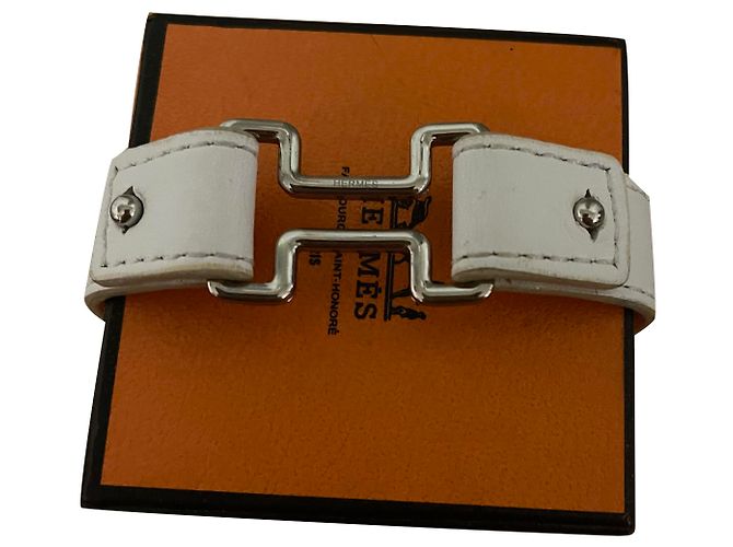 Pulsera Hermès de cuero con hebilla H plateada Talla L Blanco 