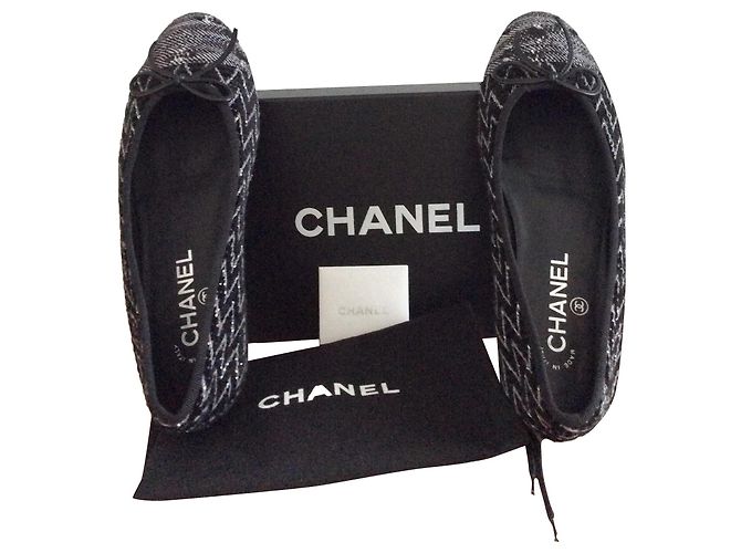 Cambon Chanel Ballerine in Tweed Nero e Argentato Argento