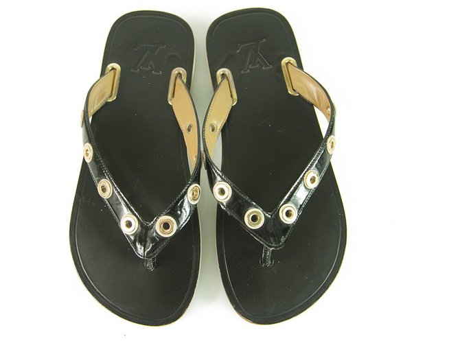 Louis Vuitton Black Shiny Leather Gold hardware LV Logo Thong Sandals size 37,5  ref.277071