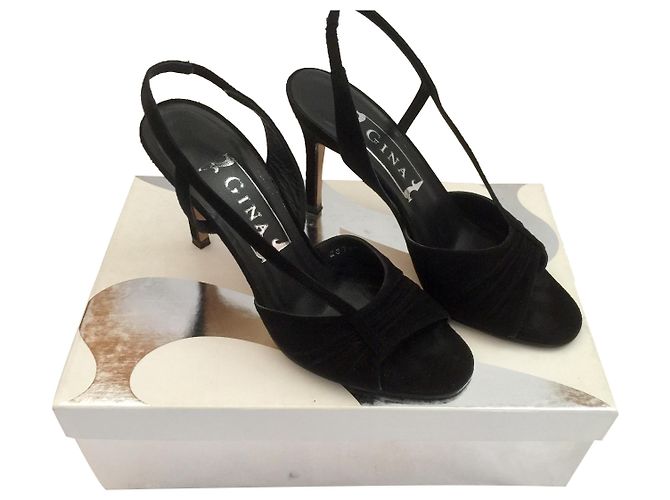 Sandali Gina Serena in camoscio nero