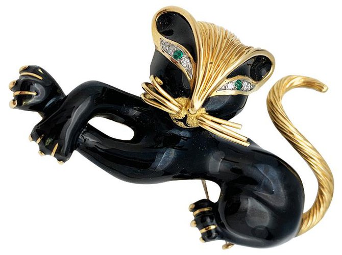 Fred brooch, "Panther", yellow gold, E-mail, diamants, Emeralds. White gold  ref.277526