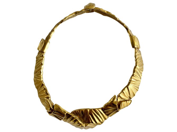 Yves Saint Laurent necklace Golden Metal  ref.278838
