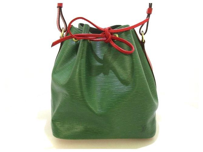 Noe Louis Vuitton Petit Noé Verde Cuero  ref.278996