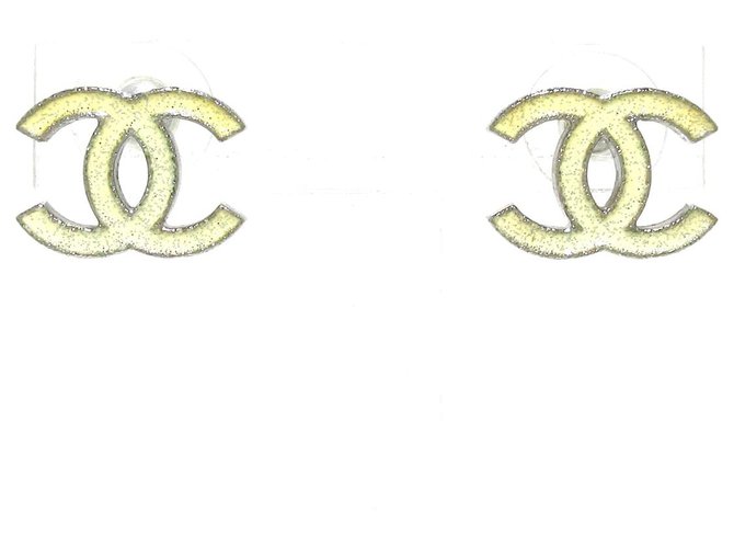 Chanel earring Silvery Metal  ref.279030