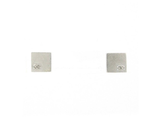 Chanel earring Silvery Metal  ref.279037