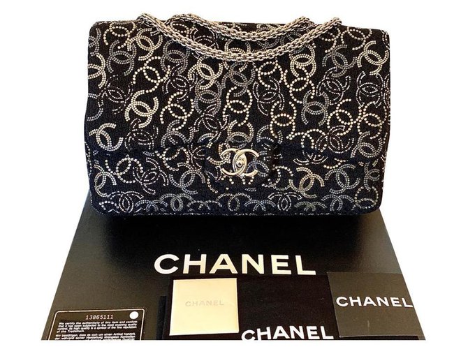 Timeless CHANEL Schwarzer Tweed und Strass Kristall Paris-Shanghai Pudong Jumbo Flap Bag Limited Edition  ref.279206