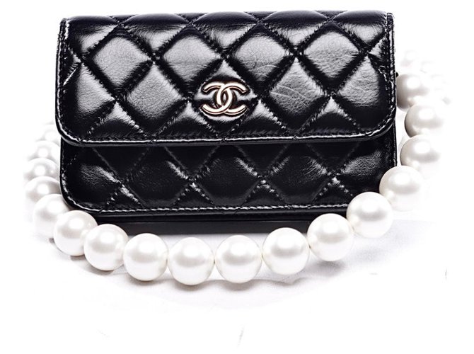 Chanel Clutch bags Black Leather  ref.279372