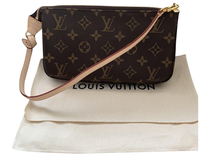 Louis Vuitton Handtaschen Braun  ref.279715