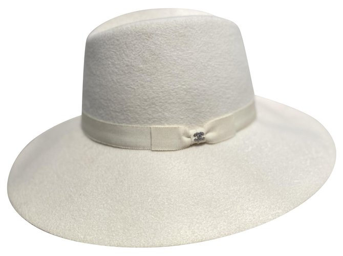 Chanel cappelli Bianco Coniglio  ref.280162