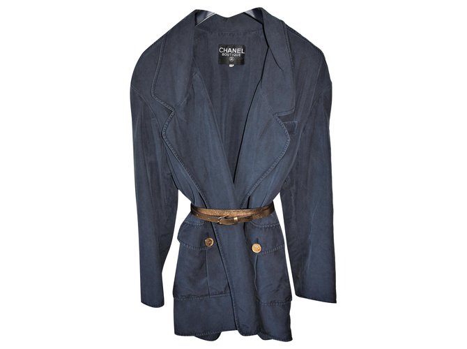 Chanel jacket with Mademoiselle Coco Chanel button Blue Silk  ref.280178