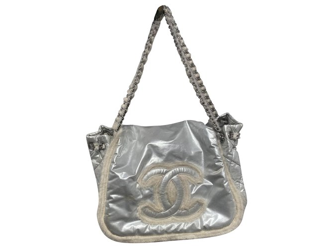 Chanel Handtaschen Grau Polyester  ref.280664