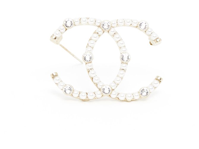 Chanel LIGHT CC PEARLS AND DIAMS Golden Metal  ref.281000