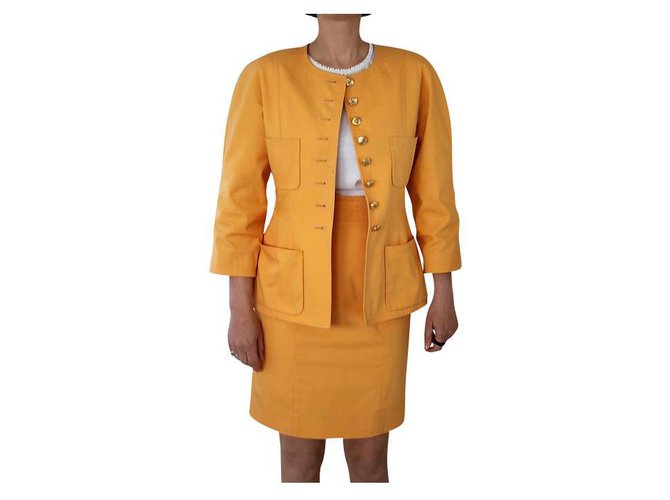 Chanel Skirt suit Orange Cotton  ref.281149