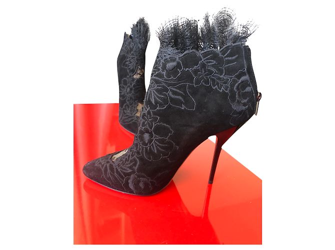 Stivaletti in pizzo nero Jimmy Choo
